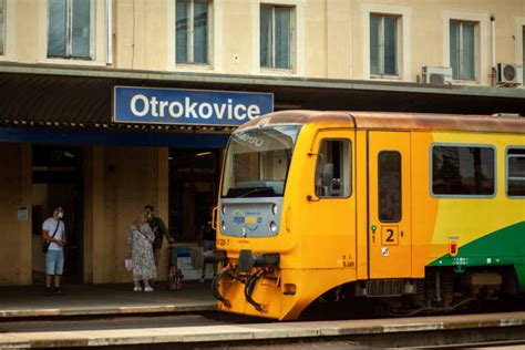 odjezdy vlak otrokovice|Railway station Otrokovice